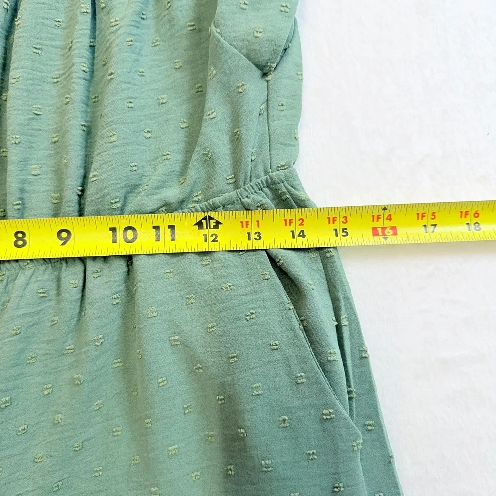 Monteau Los Angeles Jumpsuit Women's Large Sage Green Swiss Dot Wide‎ Leg Crop